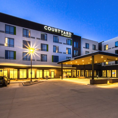 Courtyard by Marriott | Rapid City Hotels | WaTiki Waterpark