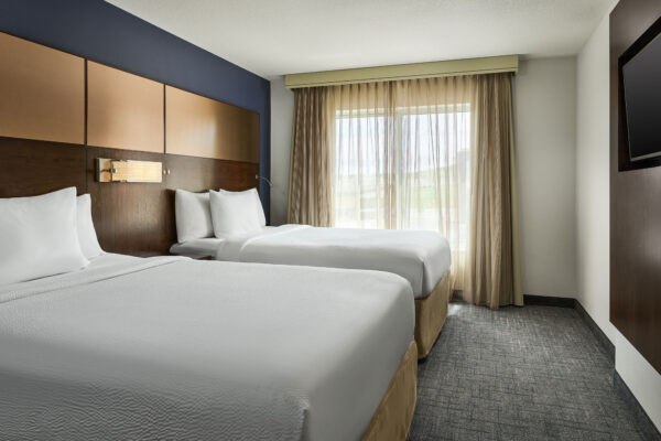RI-RAPRI-1BR_Suite_QQ-Bedroom