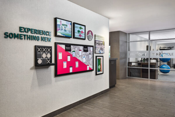 Home2Suites-RapidCity-Public_Space-Hallway_Artwork