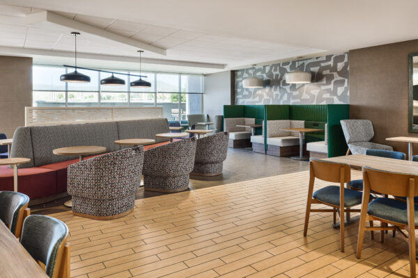 Home2Suites-RapidCity-Public_Space-Lobby_Out